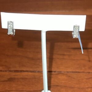 Wonderful 14k White Gold Princess Cut .50 Ct J-Hoop Earrings MSRP $2,450 Beauty!